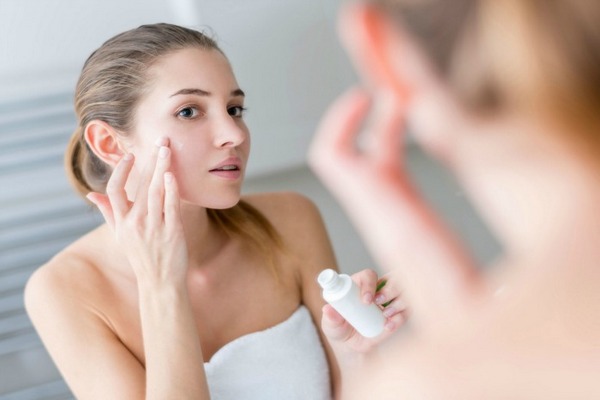 Make-up a akné